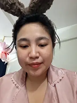 Snapshot of Minn-cute chatting on 04-20-26, 07:44 Minn-cute online show from 04-20-26, 07:44
