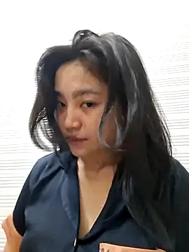 Snapshot of Minn-cute chatting on 04-23-26, 03:02 Minn-cute online show from 04-23-26, 03:02