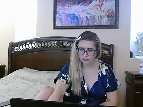 Crystal00Girl online show from 11-11-25, 09:31