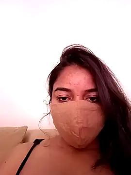 Little toy girl online show from 10-05-25, 08:38