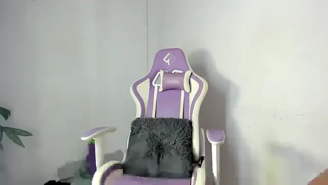 Valery mz online show from 10-30-25, 11:23