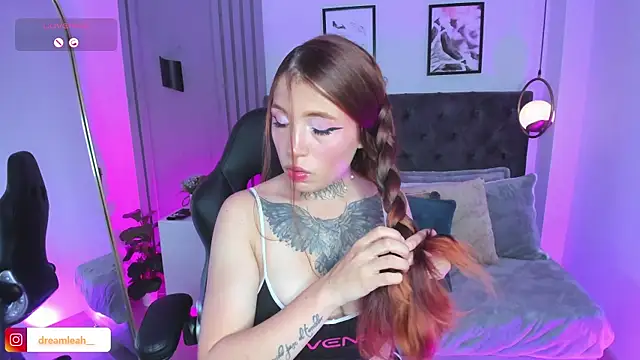 dreamleah  online show from 11-06-25, 05:11