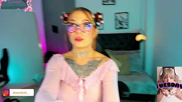 dreamleah  online show from 01-19-26, 05:33