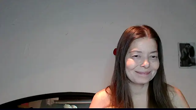 Snapshot of SexySarah177 chatting on 12-16-24, 09:20 SexySarah177 online show from 12-16-24, 09:20