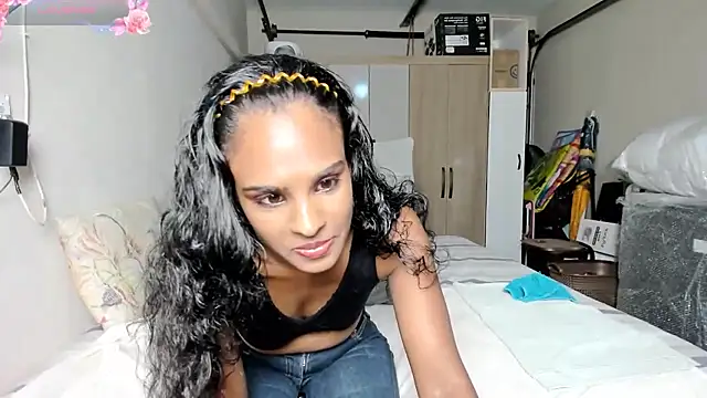 Snapshot of Toxicfantasy4u chatting on 10-13-25, 06:20 Toxicfantasy4u online show from 10-13-25, 06:20