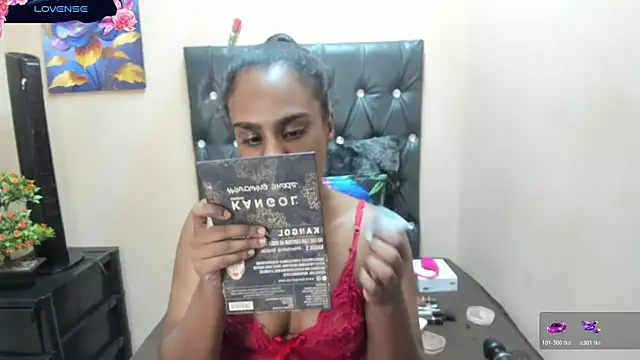 Snapshot of Toxicfantasy4u chatting on 06-01-26, 04:39 Toxicfantasy4u online show from 06-01-26, 04:39