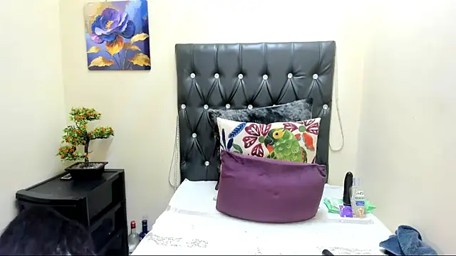 Toxicfantasy4u online show from 11-13-25, 06:34