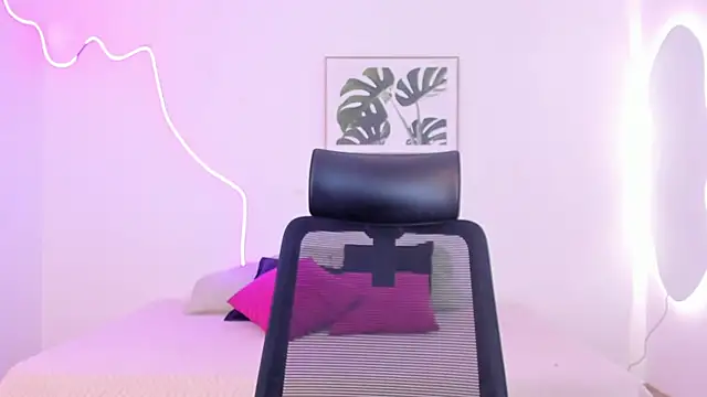 Cherrydollxx online show from 10-19-25, 01:36