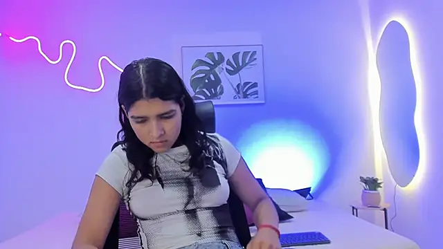 Cherrydollxx online show from 11-13-25, 11:36