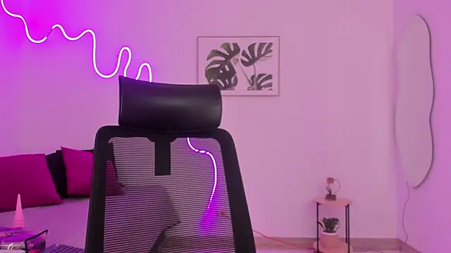 Cherrydollxx online show from 10-04-25, 12:07