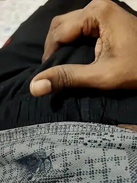 Snapshot of slim-uncut chatting on 12-02-25, 05:47 slim-uncut online show from 12-02-25, 05:47