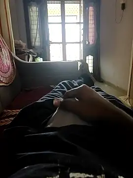 Snapshot of slim-uncut chatting on 02-04-26, 12:00 slim-uncut online show from 02-04-26, 12:00