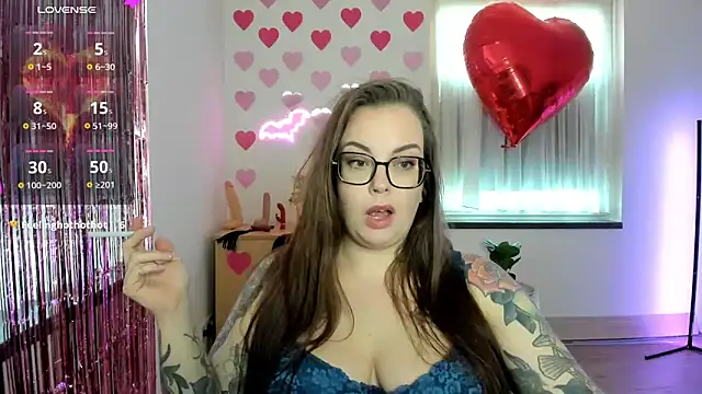 Snapshot of Miss_Lucifer6 chatting on 02-09-26, 04:05 Miss Lucifer6 online show from 02-09-26, 04:05