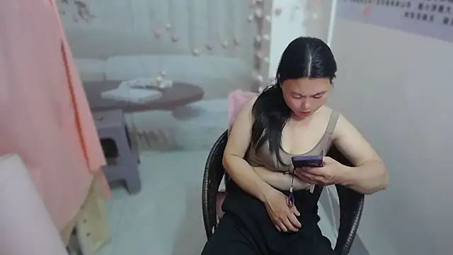 KateCondon online show from 04-06-26, 04:19