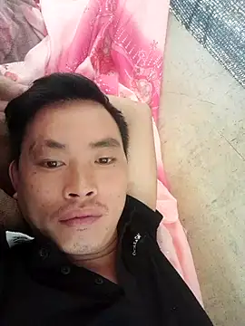 LongPhan003 online show from 10-13-25, 03:30