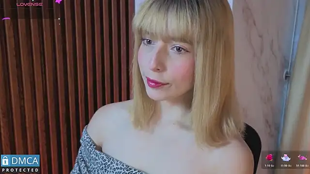 nena cupcake  online show from 04-18-26, 11:12