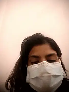 Snapshot of sassyy_poonam chatting on 10-03-25, 07:10 sassyy poonam online show from 10-03-25, 07:10