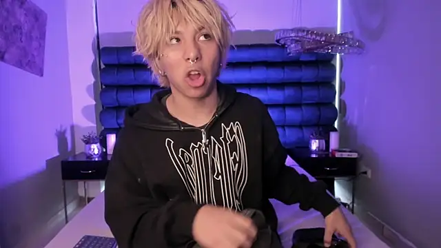 OliIverr22 online show from 12-18-25, 11:47