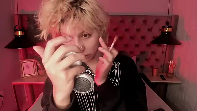 OliIverr22 online show from 12-02-25, 03:03