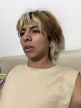 OliIverr22 online show from 09-21-25, 04:06