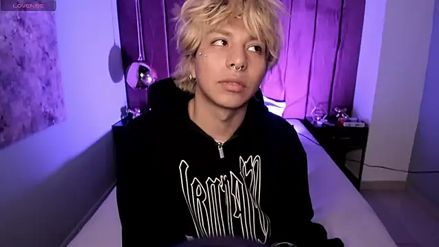 OliIverr22 online show from 12-16-25, 12:09