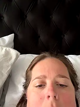 hornykitty1210 online show from 11-06-25, 05:17