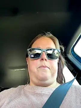 hornykitty1210 online show from 11-04-25, 03:27