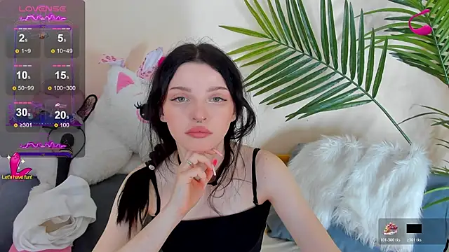 BlackyLii online show from 11-10-25, 01:10