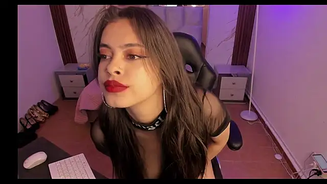 Snapshot of Lizeth_Salazar chatting on 09-22-25, 11:27 Lizeth Salazar online show from 09-22-25, 11:27