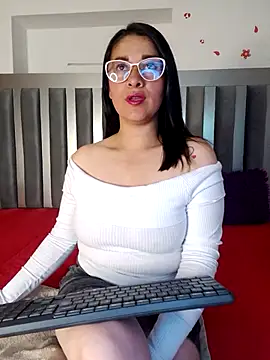 Alana steel 1 online show from 09-15-25, 07:36