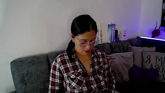 Alana steel 1 online show from 02-27-26, 07:35