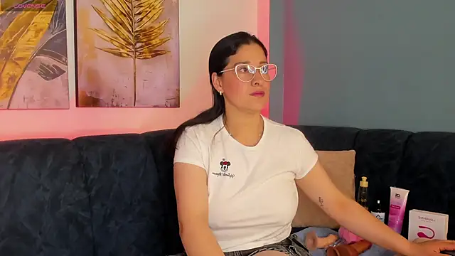 Alana steel 1 online show from 11-30-25, 12:06