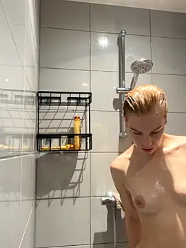 Chloemillerrxx online show from 09-20-25, 01:16