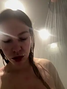 Chloemillerrxx online show from 01-06-26, 08:46