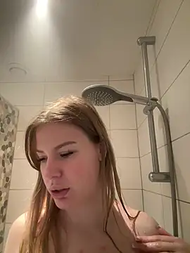 Chloemillerrxx online show from 01-15-26, 03:15