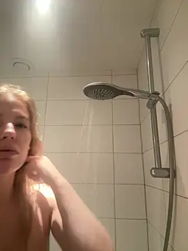 Chloemillerrxx online show from 01-13-26, 02:43