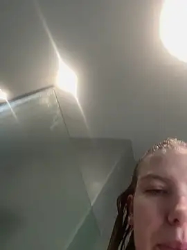 Chloemillerrxx online show from 12-17-25, 12:10