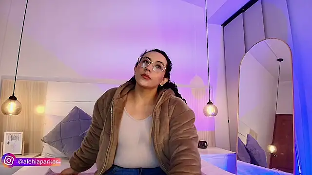 alehia cute online show from 10-12-25, 02:07