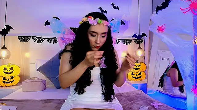 alehia cute online show from 10-31-25, 08:49