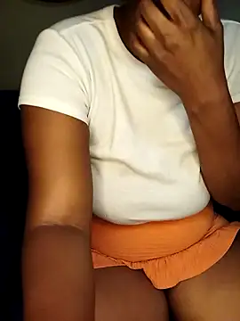 Snapshot of PRETTYJANE36 chatting on 04-21-26, 02:51 PRETTYJANE36 online show from 04-21-26, 02:51