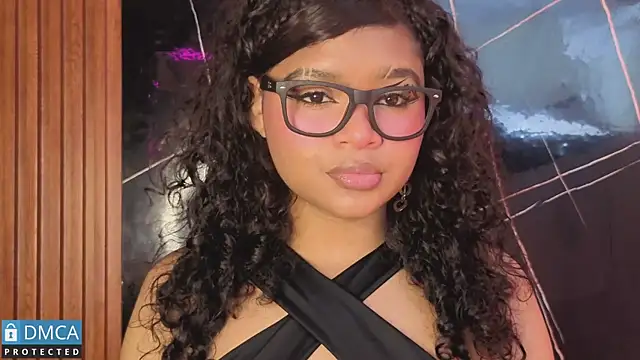 Snapshot of leidy_morales_ chatting on 05-19-26, 11:06 leidy morales online show from 05-19-26, 11:06