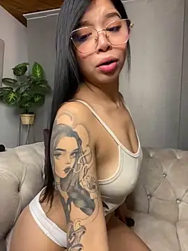 Maddy Piink online show from 09-12-25, 11:04