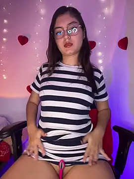 Miss    lissa online show from 02-18-26, 01:14