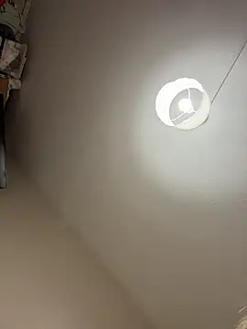 Layla 20  online show from 04-15-26, 07:51