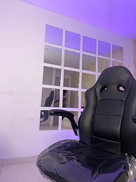 Snapshot of MorenaLush_Eup chatting on 11-28-25, 03:17 MorenaLush Eup online show from 11-28-25, 03:17