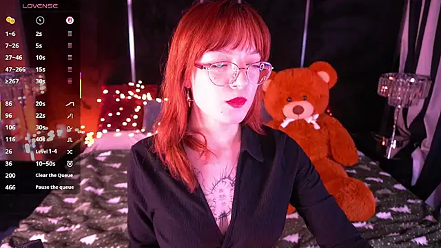 Snapshot of Pixie_Peachh chatting on 02-07-26, 10:07 Pixie Peachh online show from 02-07-26, 10:07