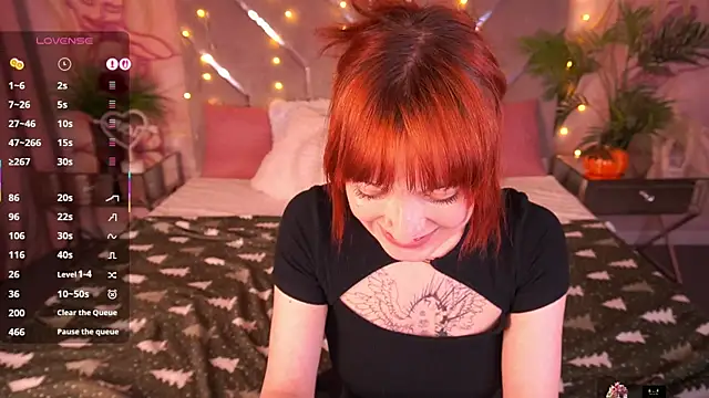 Snapshot of Pixie_Peachh chatting on 02-05-26, 10:49 Pixie Peachh online show from 02-05-26, 10:49