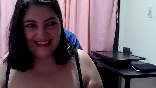 Snapshot of lina_maria99 chatting on 02-12-26, 07:30 lina maria99 online show from 02-12-26, 07:30