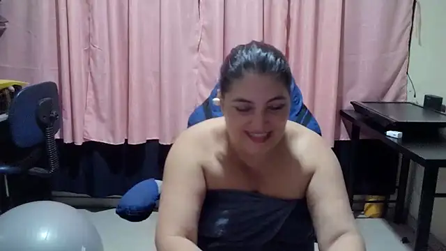 Snapshot of lina_maria99 chatting on 02-27-26, 01:50 lina maria99 online show from 02-27-26, 01:50
