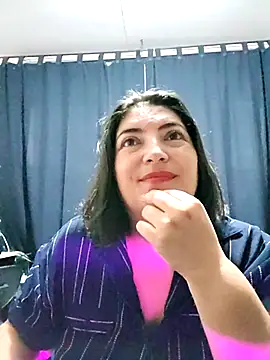 Snapshot of lina_maria99 chatting on 11-06-25, 10:41 lina maria99 online show from 11-06-25, 10:41